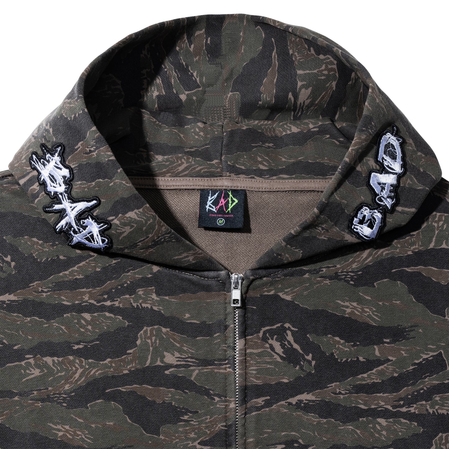 LOGO PATCH EMBROIDERED ZIP TIGER CAMO