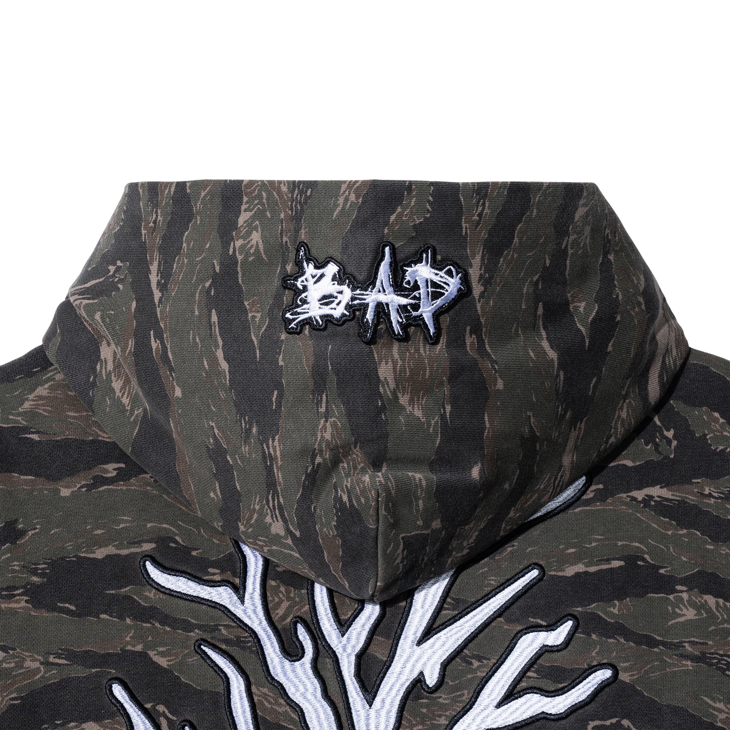LOGO PATCH EMBROIDERED ZIP TIGER CAMO